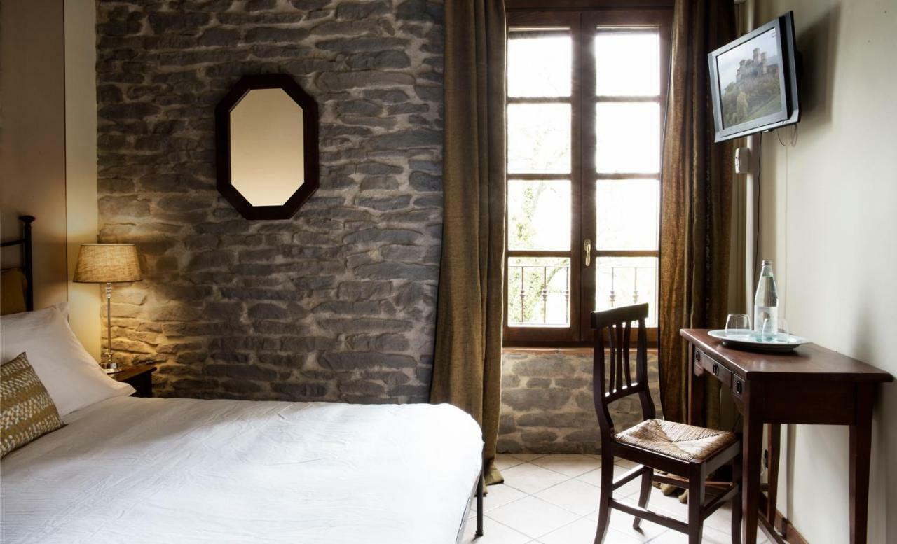 La Locanda Del Borgo Torrechiara エクステリア 写真